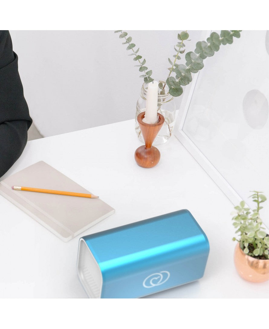 LifeInA® Box, the world's smallest intelligent fridge for the safe transportation of fragile medicines.